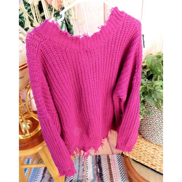 Magenta oversized distressed drop shoulder sweater π· - Picture 3 of 5